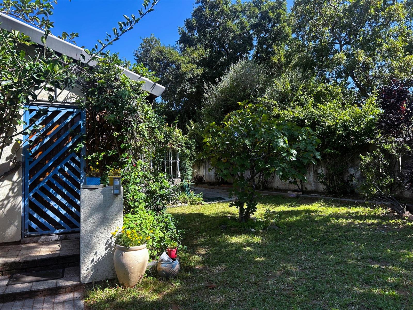 Spacious 4 Bedroom Home with Endless Potential in Elandspark!