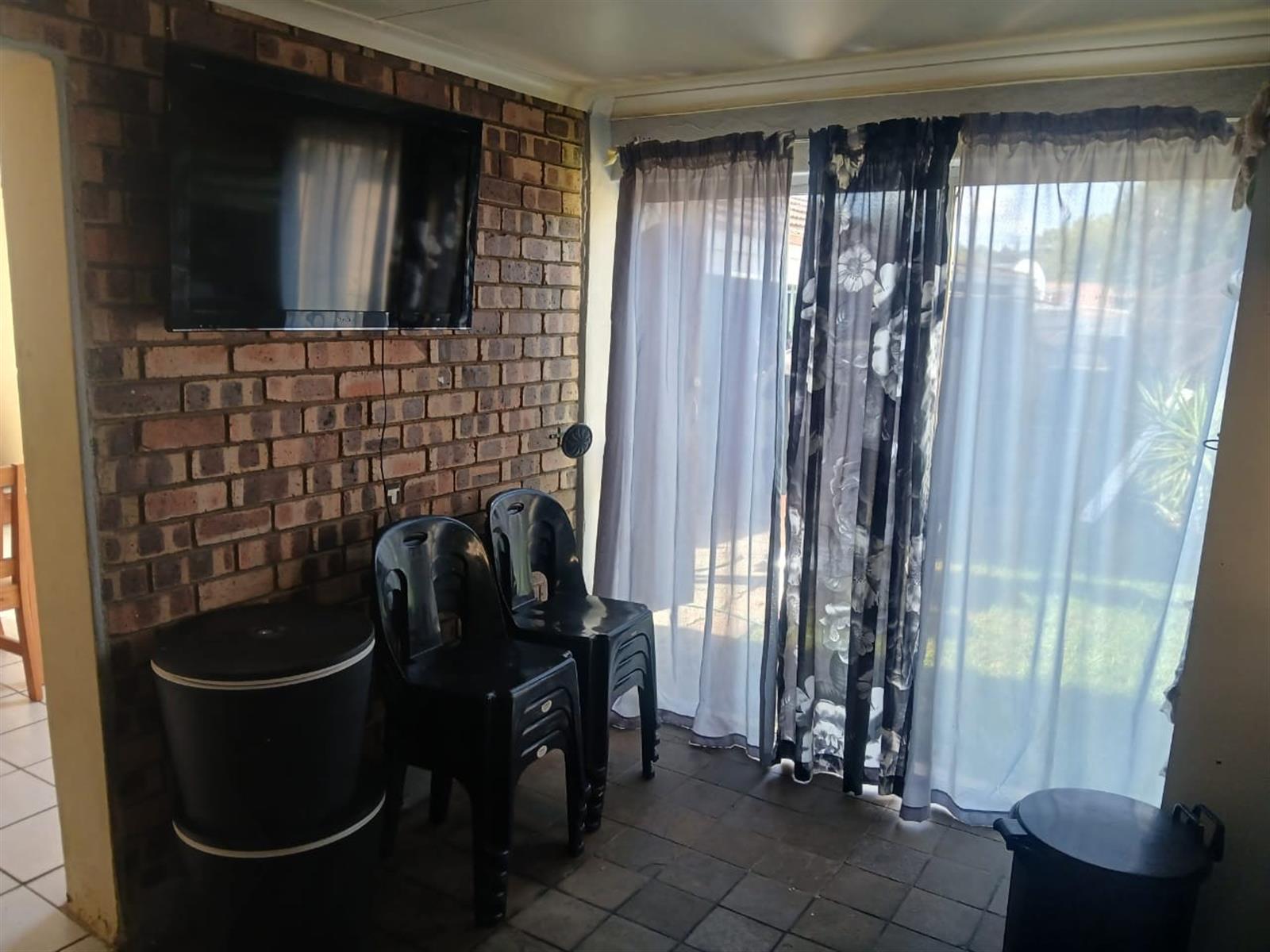 Cottage To Rent in Hamberg, Roodepoort