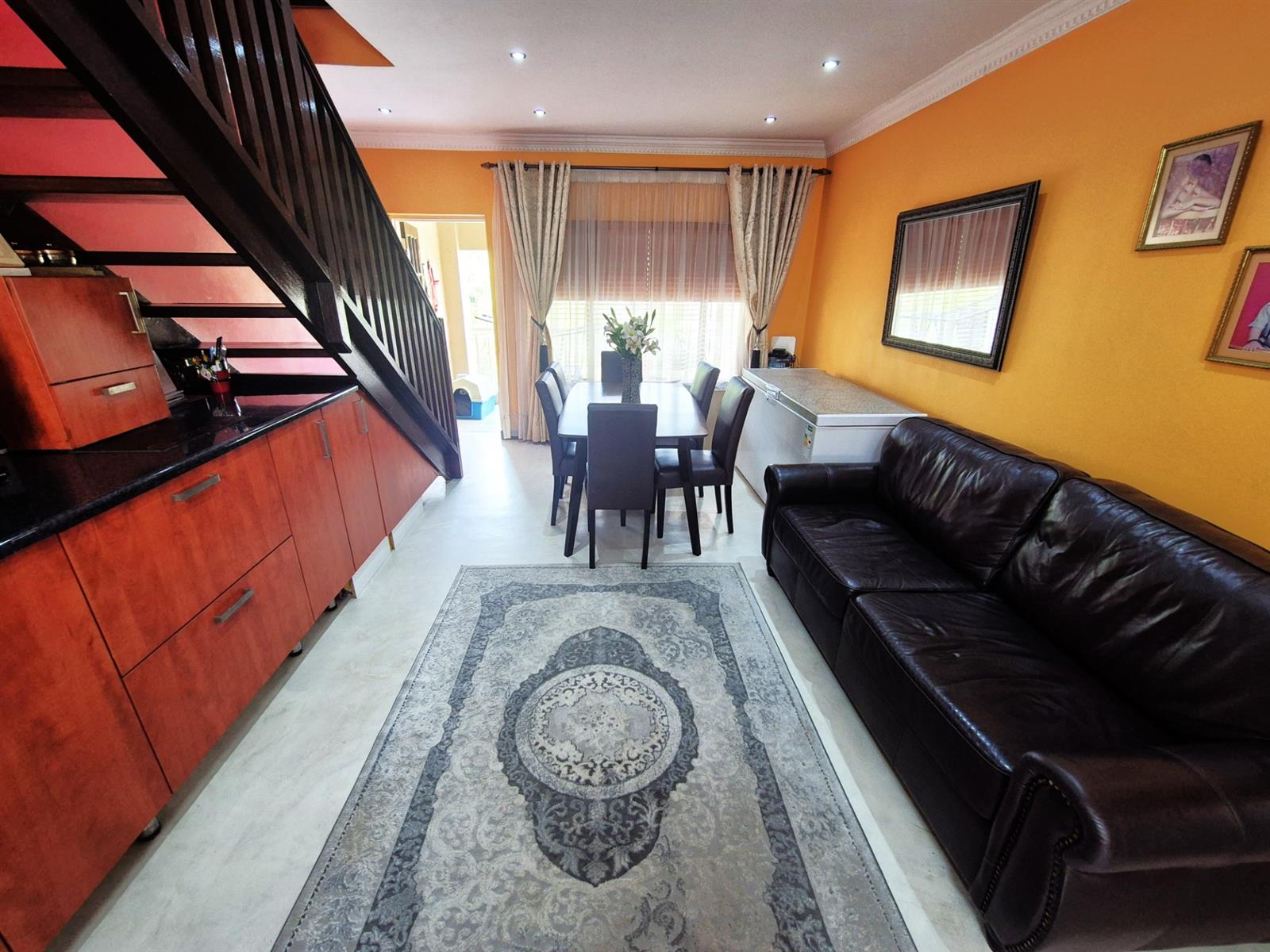 Apartment For Sale in Sunninghill, Sandton