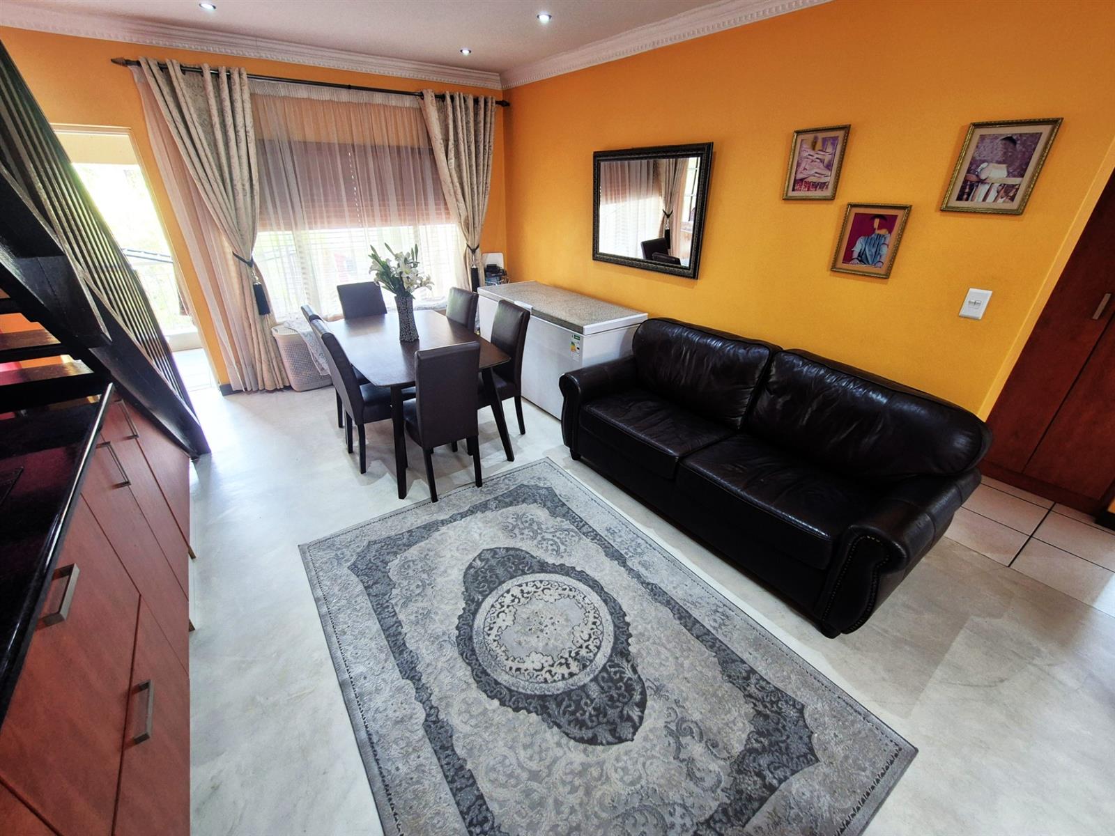 Apartment For Sale in Sunninghill, Sandton