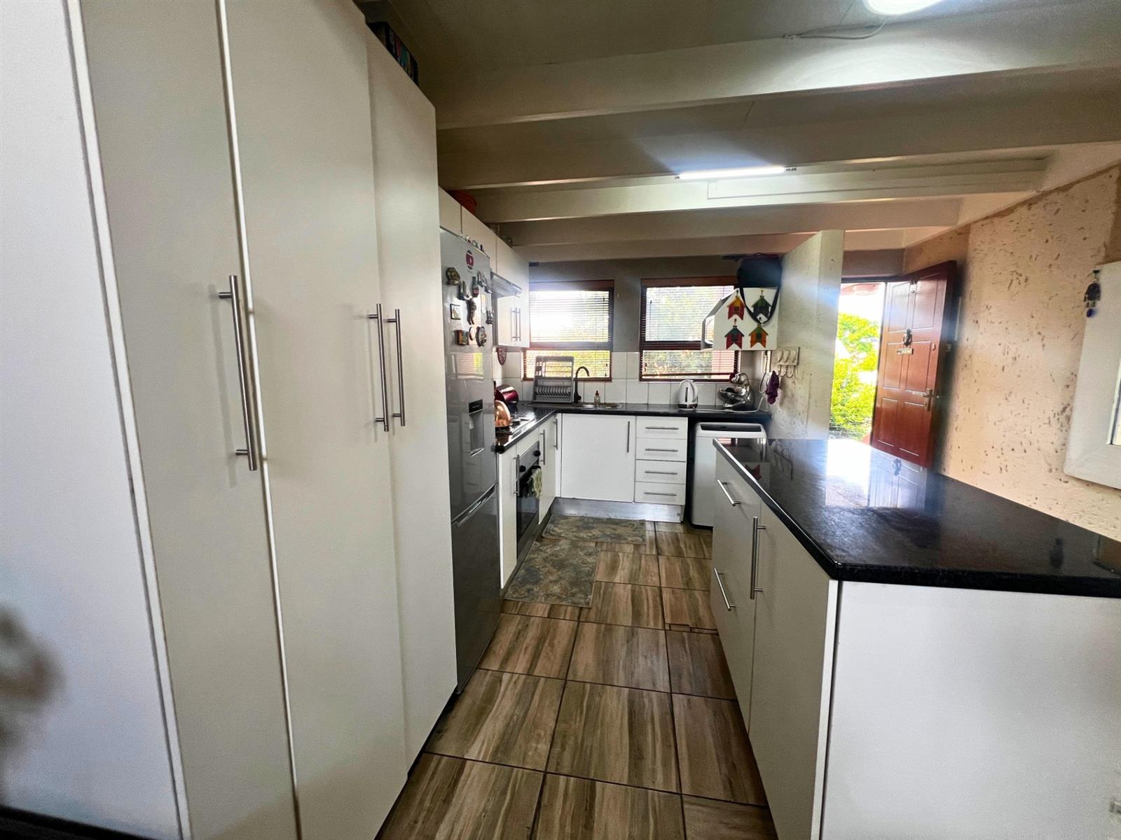 2 Bedroom loft house For Sale in Sunninghill, Sandton