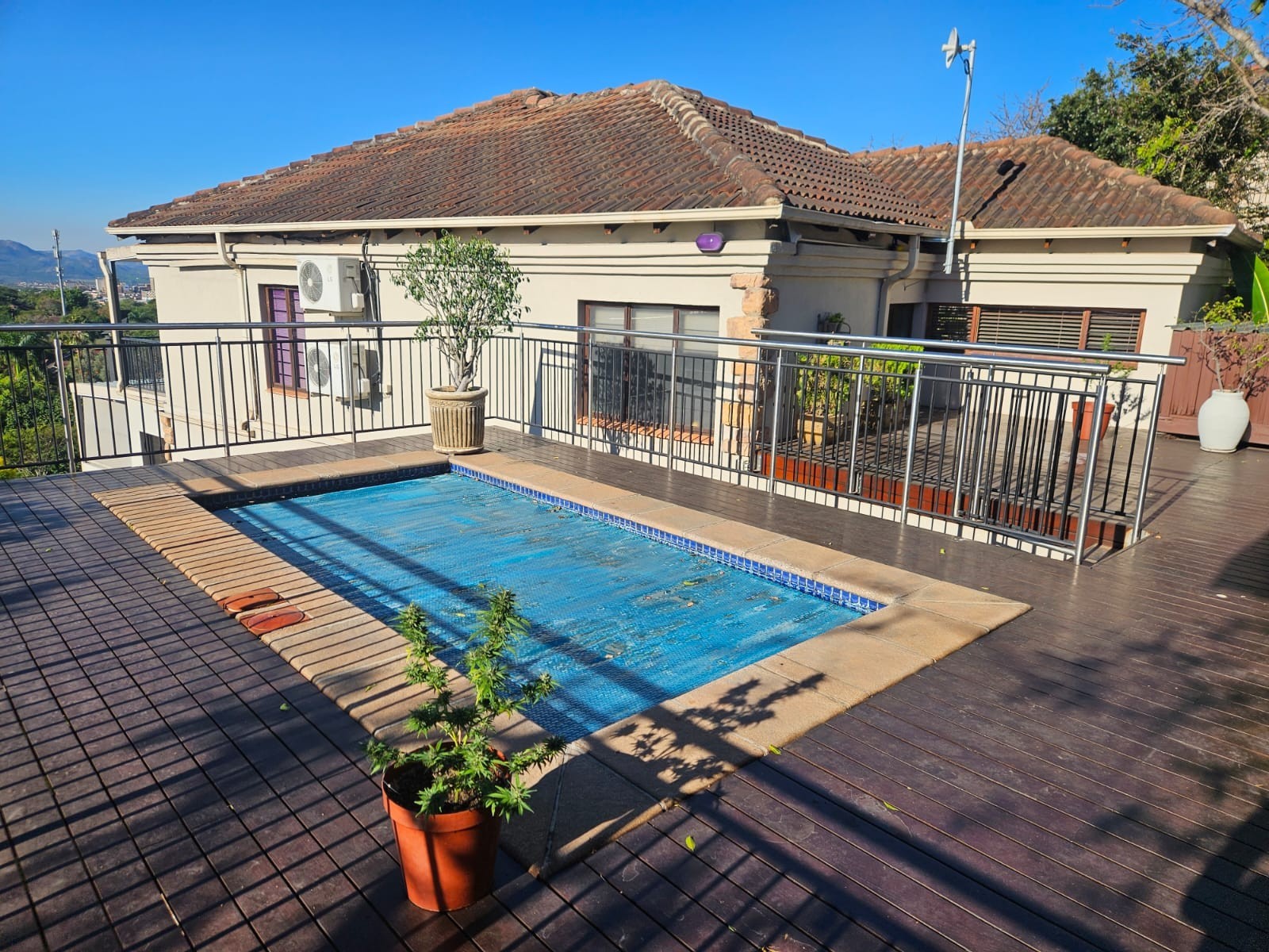 5 Bedroom, 4.5 Bathroom House for Sale in Villa Zebrina with Stunning Views.