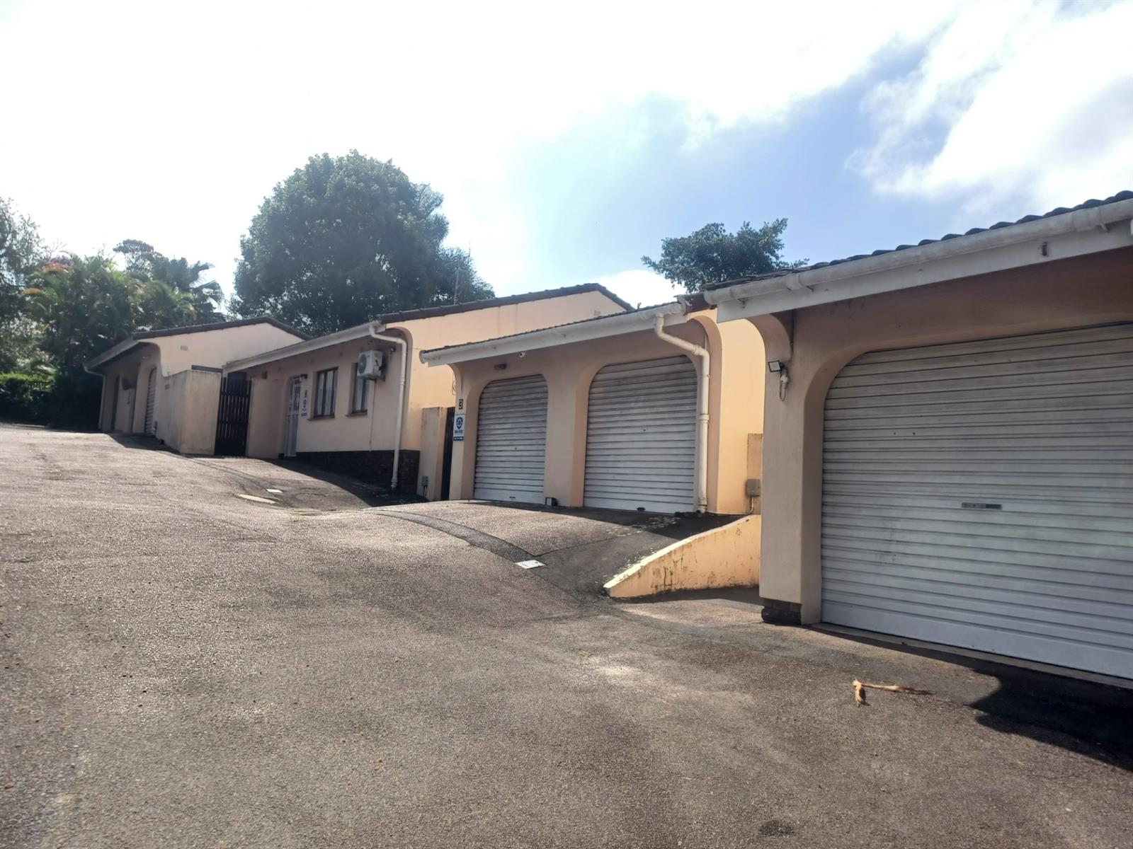 3 Bed 2 Bath complex for sale in Ashley Gardens pinetown