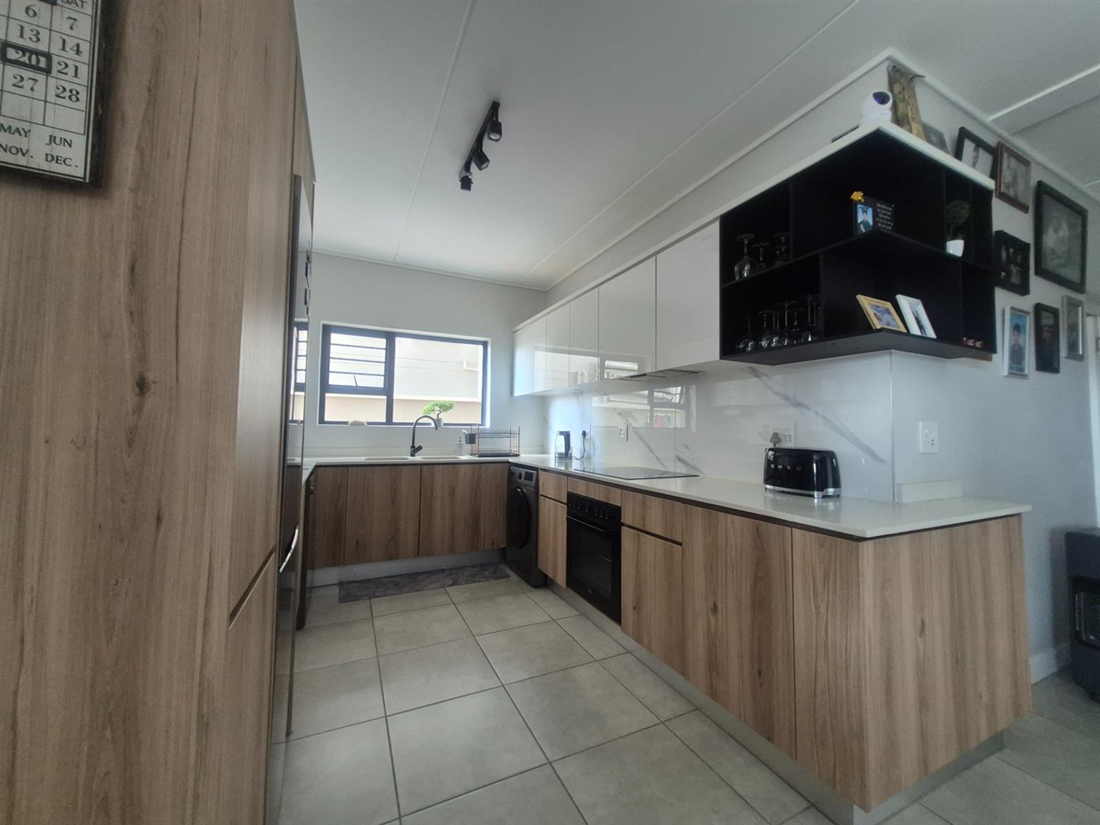 Luxury 3 Bedroom Apartment for sale in Munyaka with Park Views - No Transfer Duty