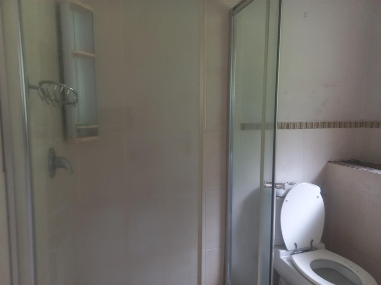 House for sale in Athlone, Pietermaritzburg, KwaZulu Natal, 30 VALLEY VISTA ROAD, Athlone, Pietermaritzburg, KwaZulu Natal, 250 m²