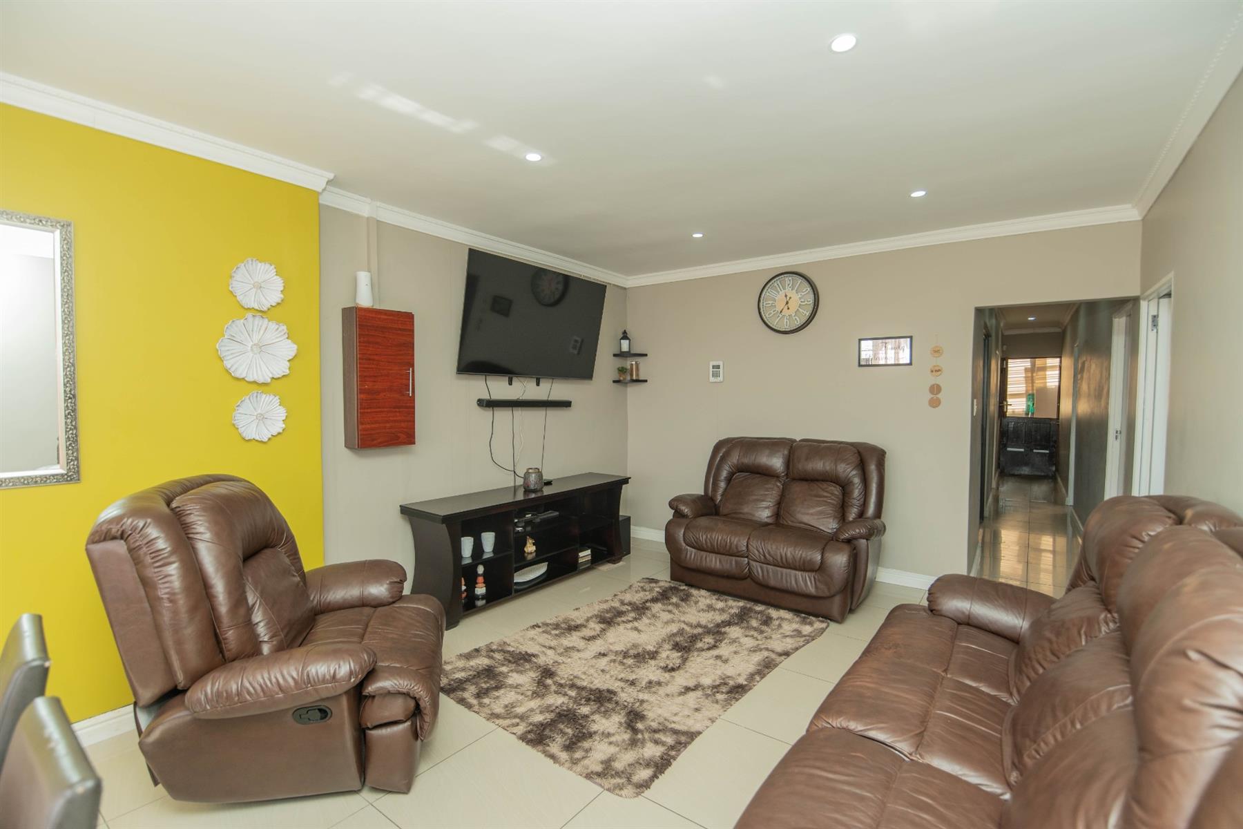 Newly Renovated 3 Bedroom Home WITH Spacious Outbuilding