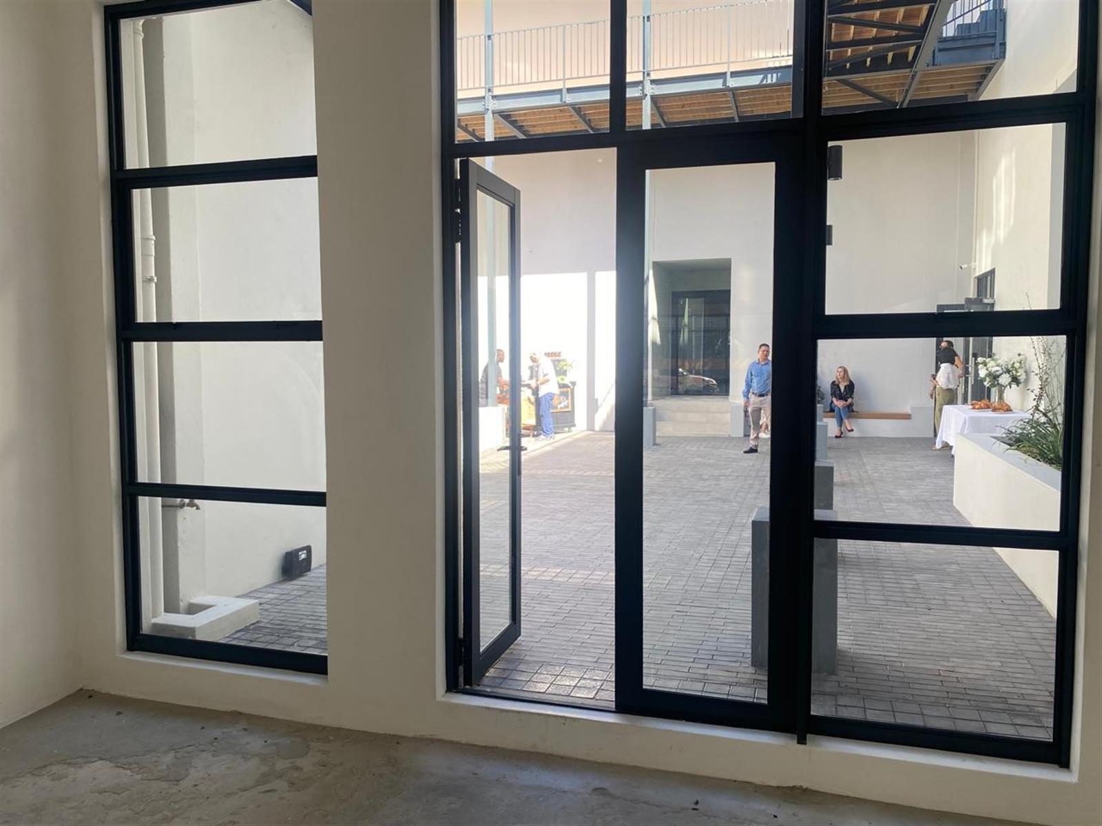 Retail Space To Rent in Claremont, Cape Town