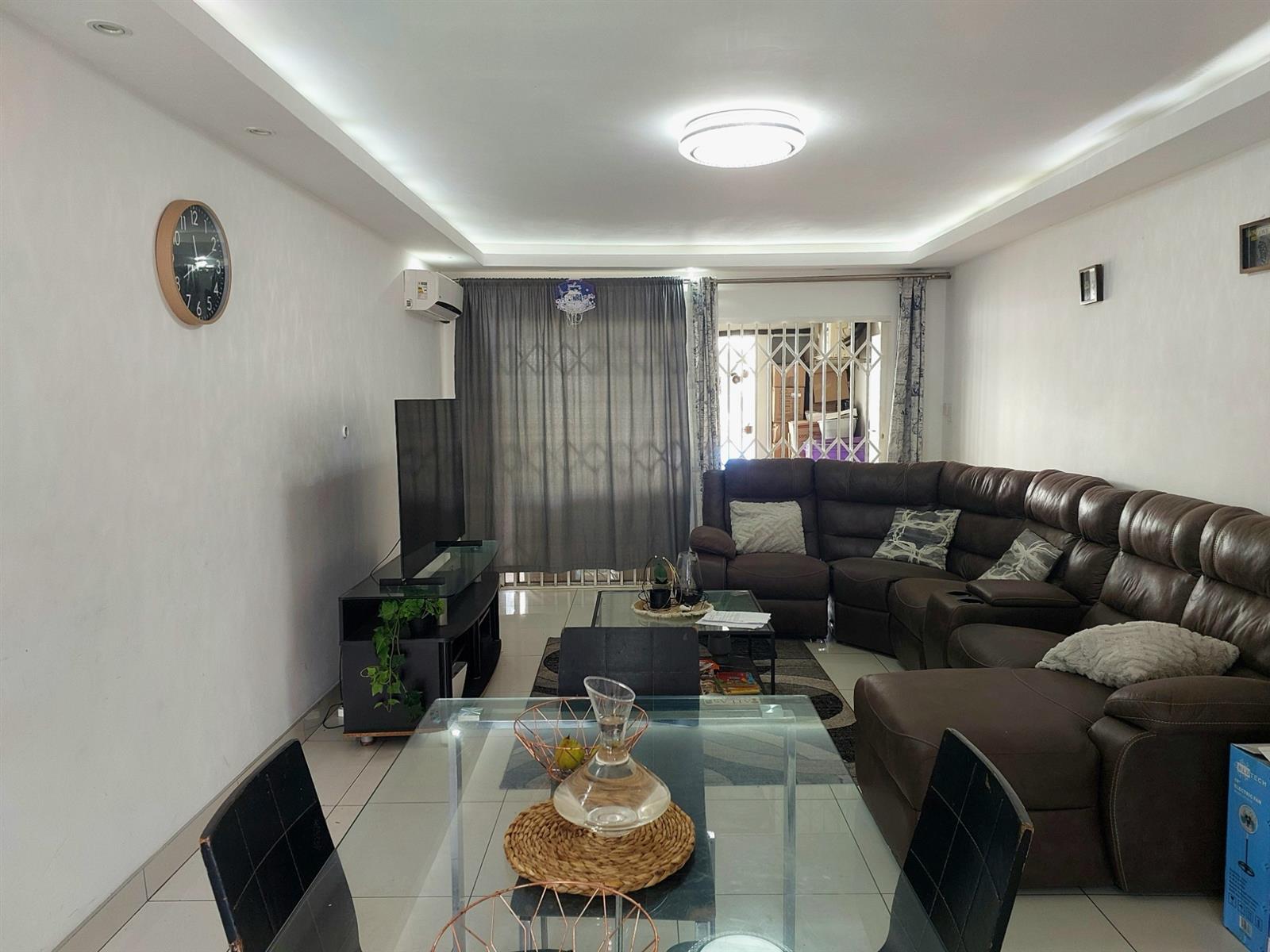 Stepless Garden Apartment For Sale in Musgrave, Durban, KwaZulu Natal