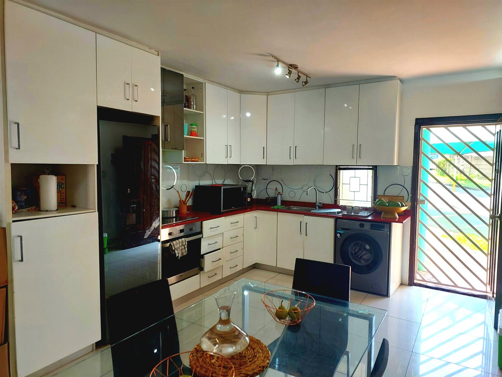 Stepless Garden Apartment For Sale in Musgrave, Durban, KwaZulu Natal