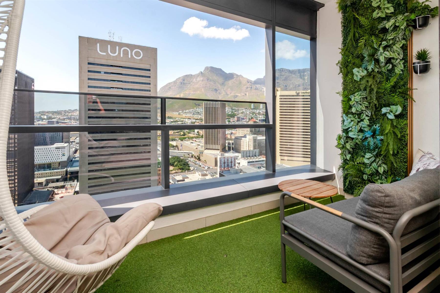 Apartment For Sale in Cape Town City Centre, Cape Town