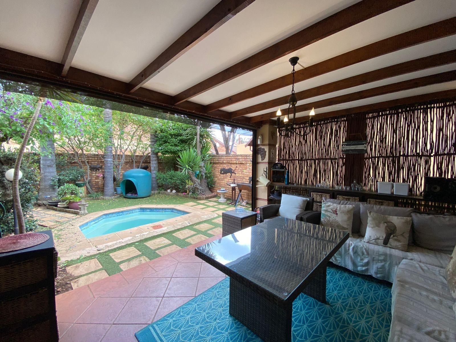3 Bedroom House To Rent in Glen Marais