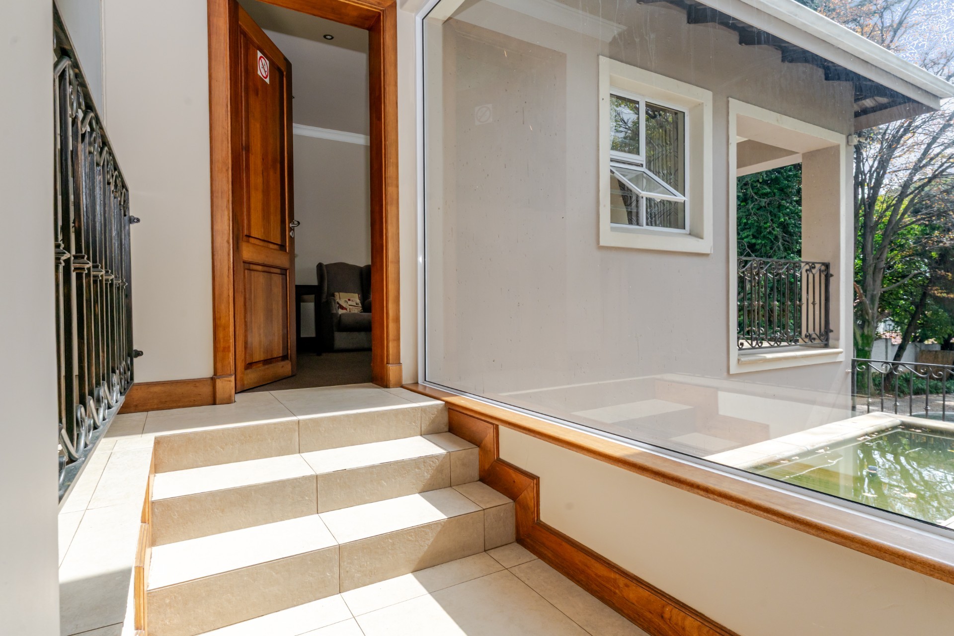 A FAMILY OASIS NESTLED IN PRISTINE BEDFORDVIEW