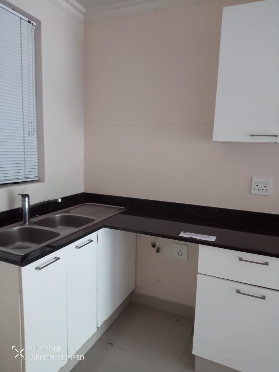 Apartment To Rent in Umhlanga Ridge, Umhlanga, KwaZulu Natal