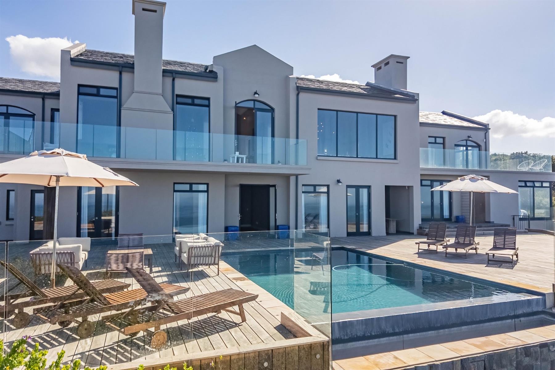 Villa For Sale in Breakwater Bay Eco Estate, George