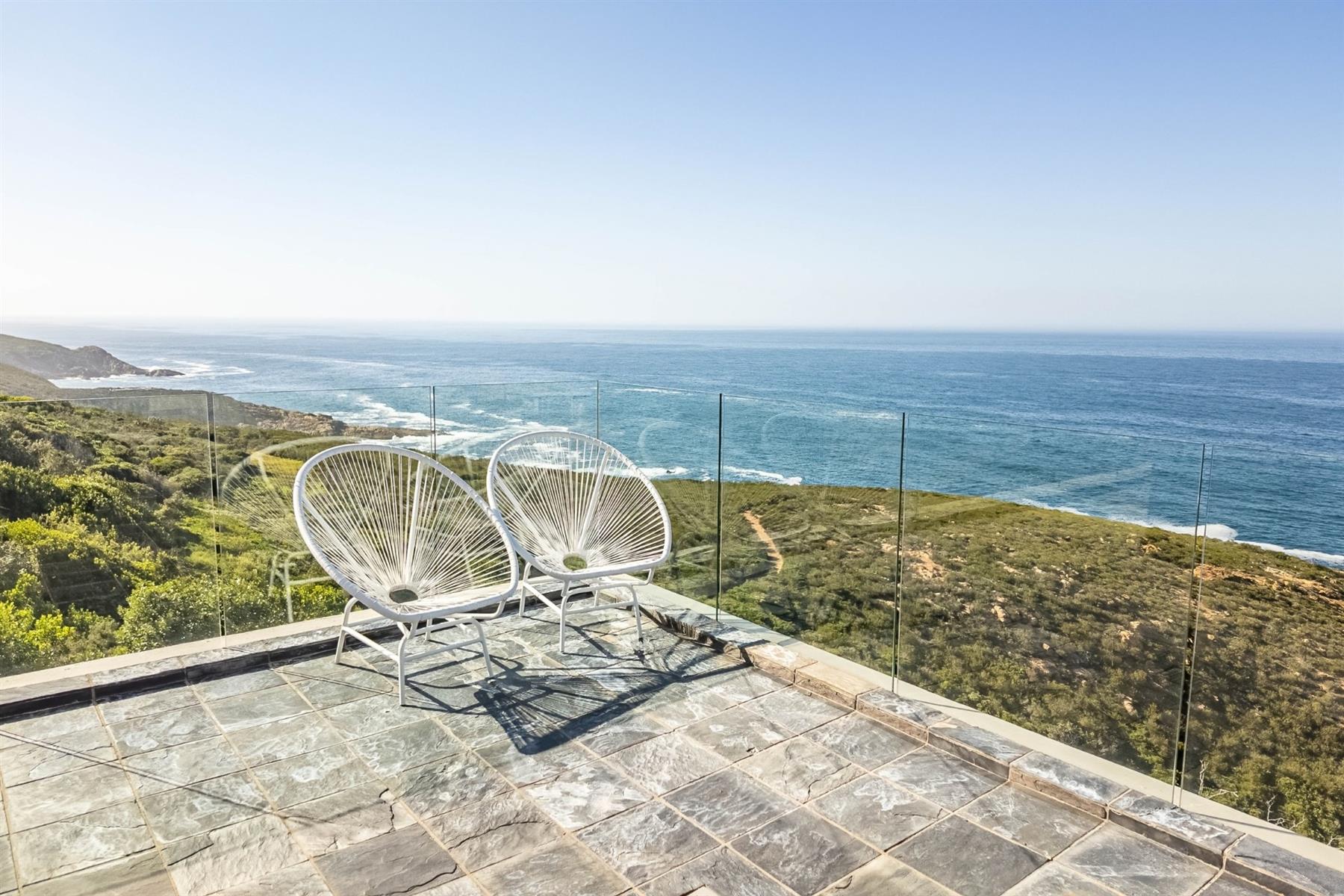 Villa For Sale in Breakwater Bay Eco Estate, George