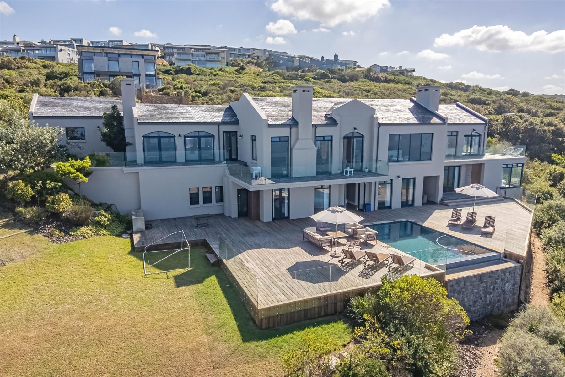 Villa For Sale in Breakwater Bay Eco Estate, George