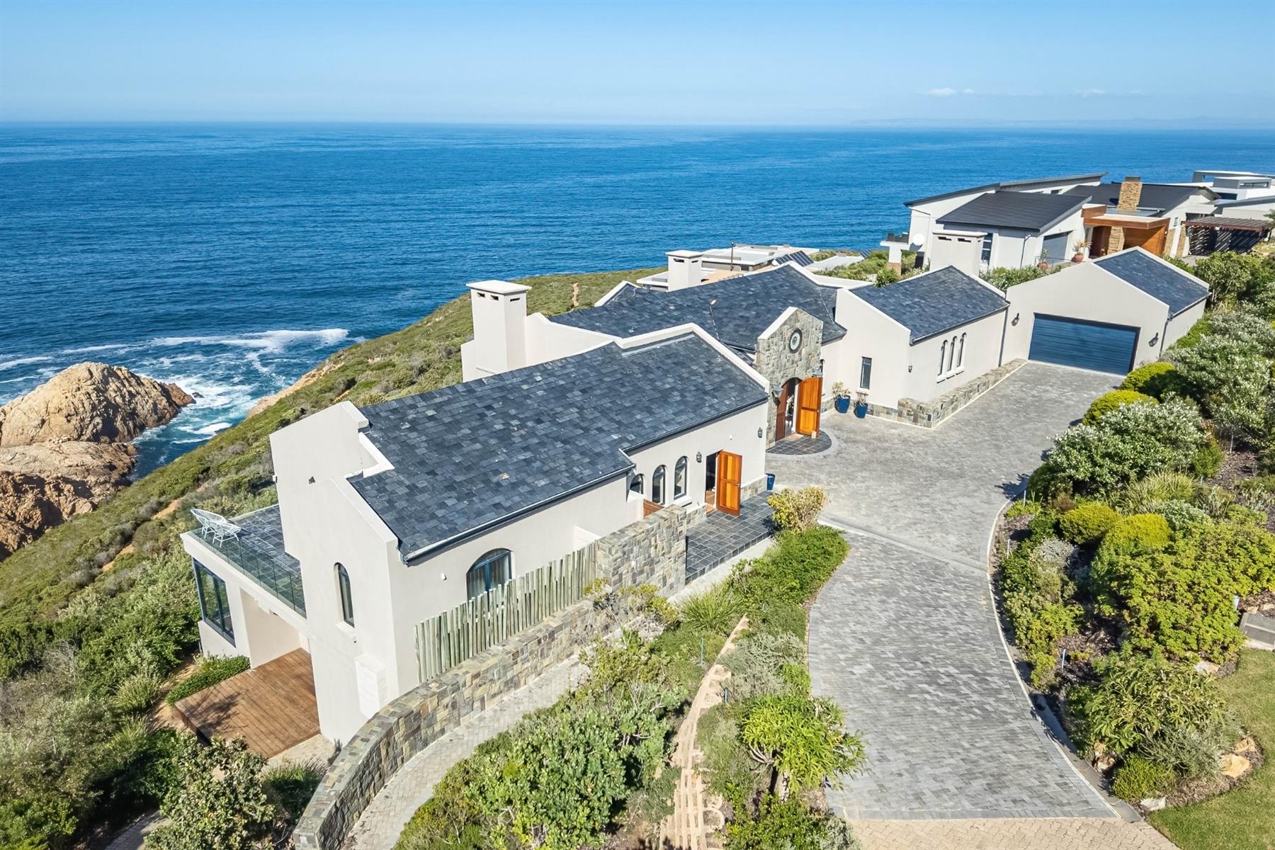 Villa For Sale in Breakwater Bay Eco Estate, George
