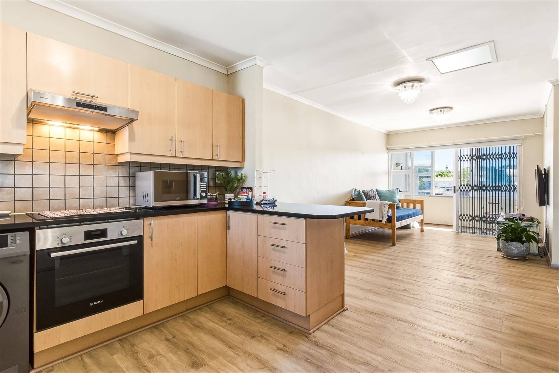 2 Bedroom Apartment with a Double Garage