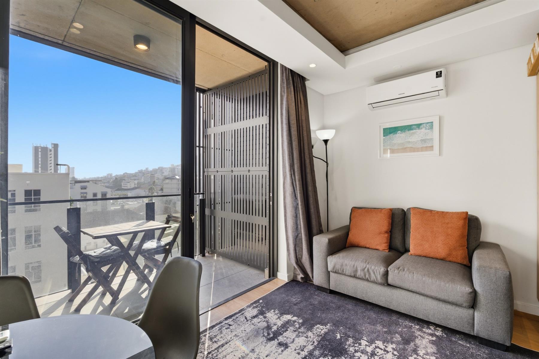 Airbnb Studio Apartment For Sale in Fresnaye, Cape Town