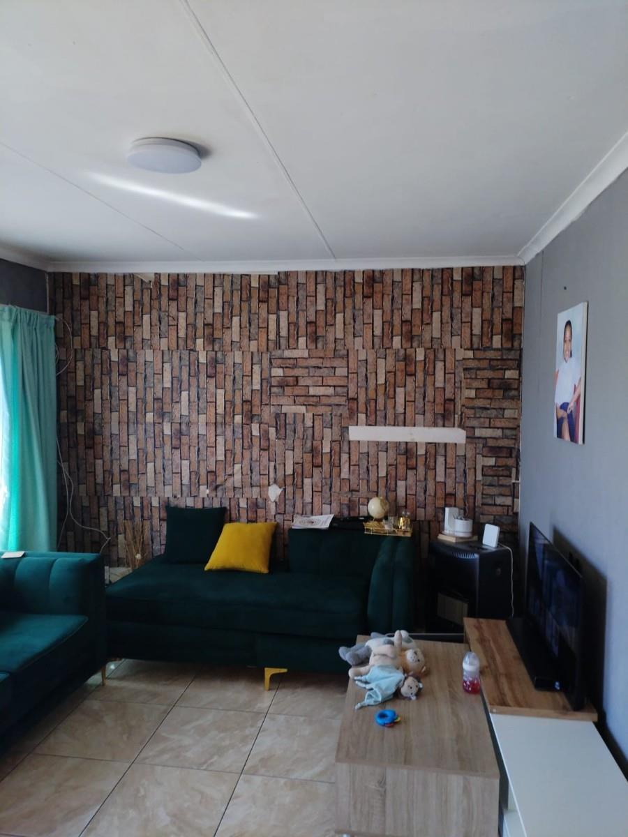 House For Sale in Kwadwesi, Port Elizabeth