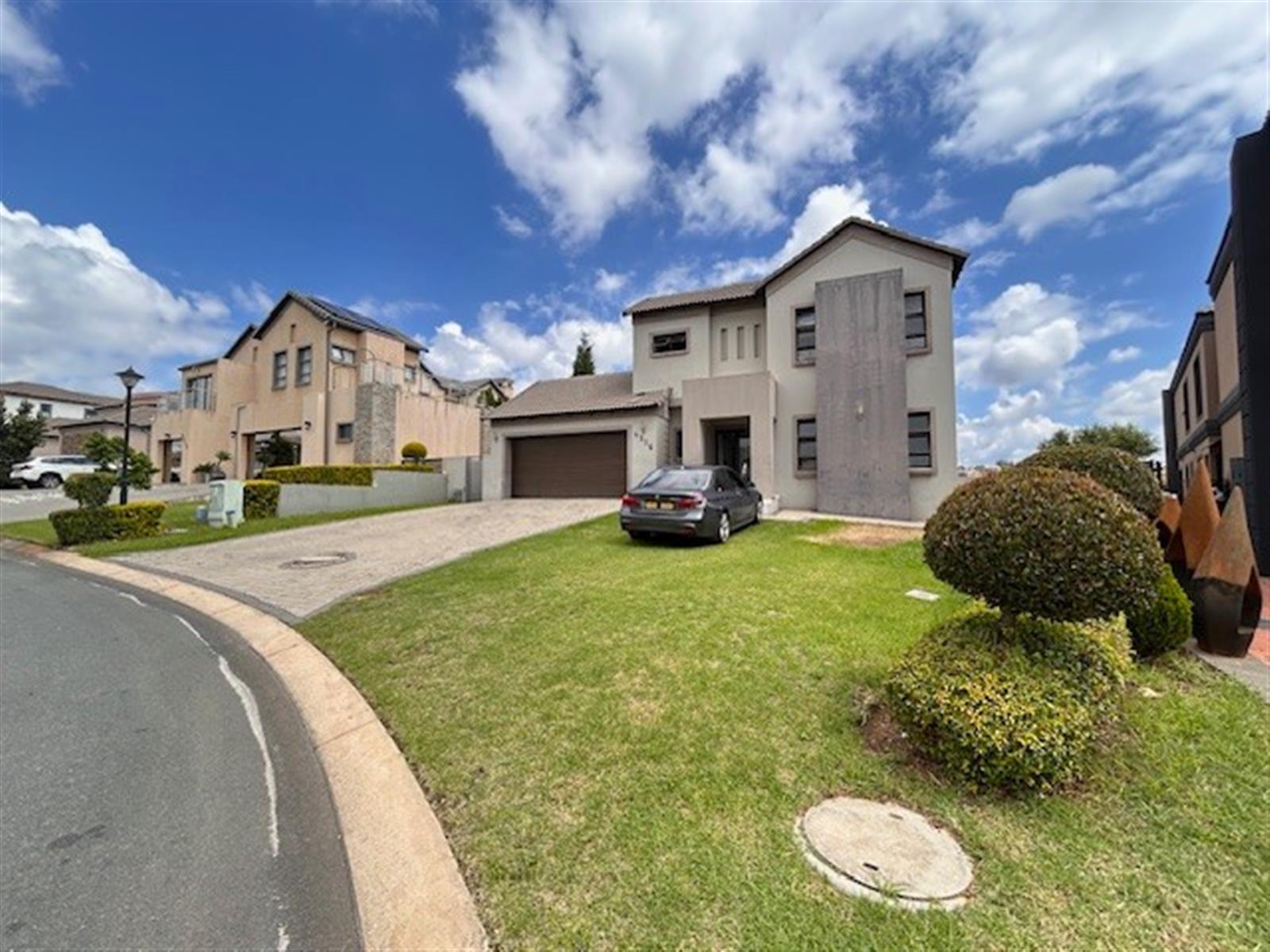 House For Sale in Blue Valley Golf Estate, Centurion