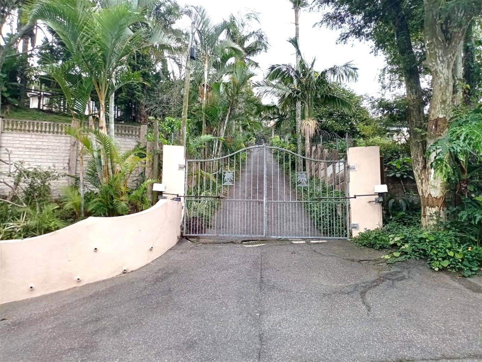 4 Bedroom Double Story House For Sale in Chiltern Hills, Durban, KwaZulu Natal