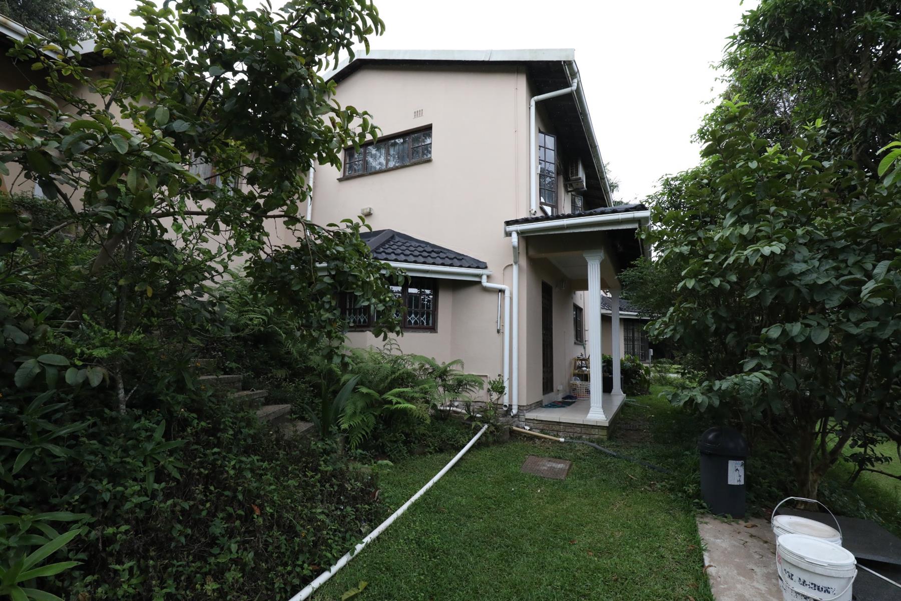 4 Bedroom Double Story House For Sale in Chiltern Hills, Durban, KwaZulu Natal