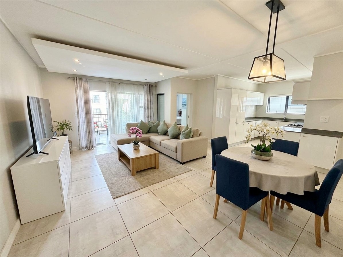 3 Bed, 2 Bath KINGS Apartment For Sale in The Polofields, Waterfall, Midrand
