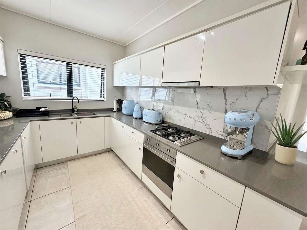 3 Bed, 2 Bath KINGS Apartment For Sale in The Polofields, Waterfall, Midrand