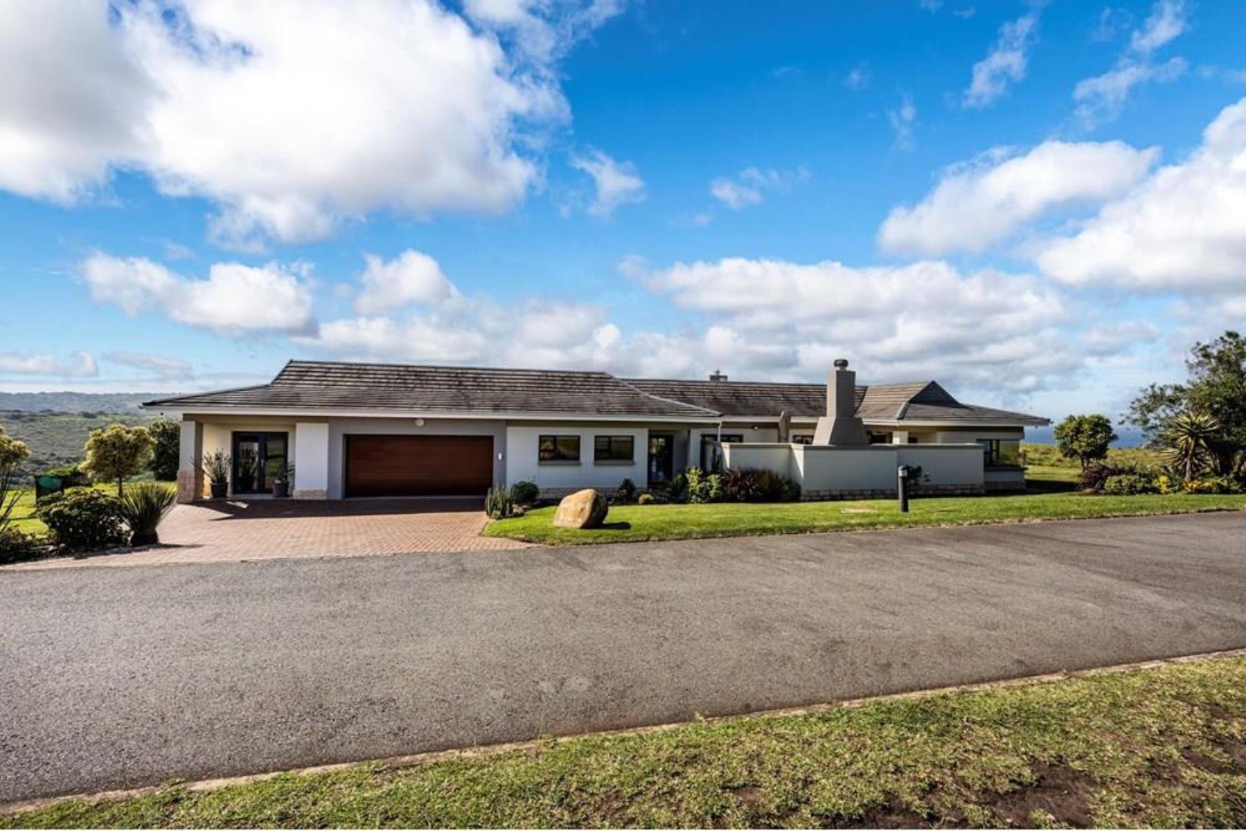 Elegant Coastal Living for the Discerning Buyer in a Prestigious Estate - Cypraea Sands