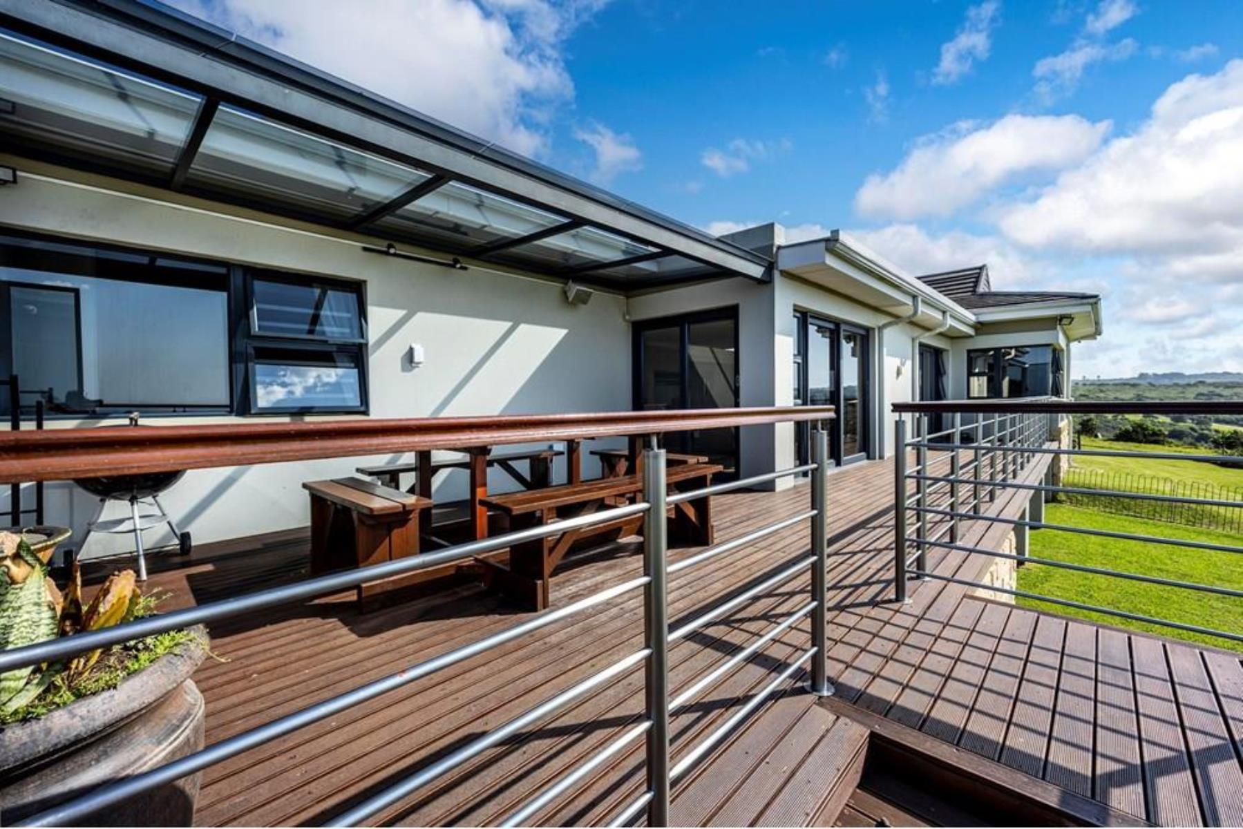 Elegant Coastal Living for the Discerning Buyer in a Prestigious Estate - Cypraea Sands