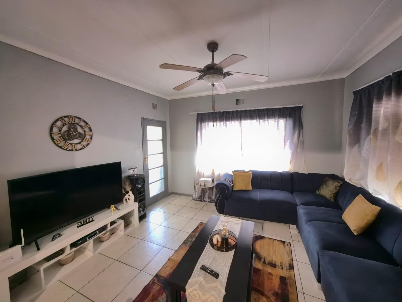 The Ultimate Investor’s Dream: Big Space, Huge Potential in Beaconsfield, Kimberley