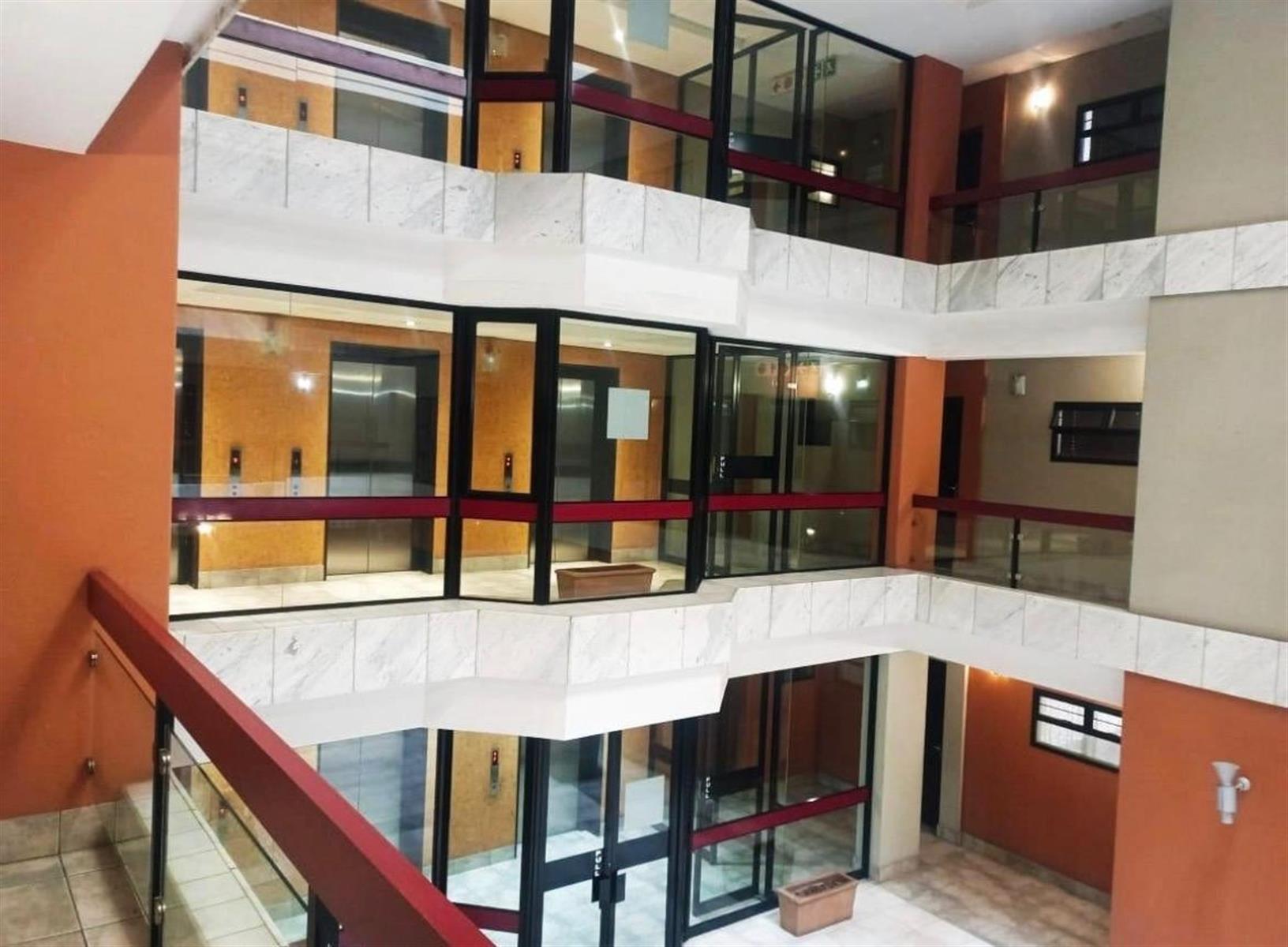 2 Bedroom Apartment For Sale in Ferreirasdorp, Johannesburg
