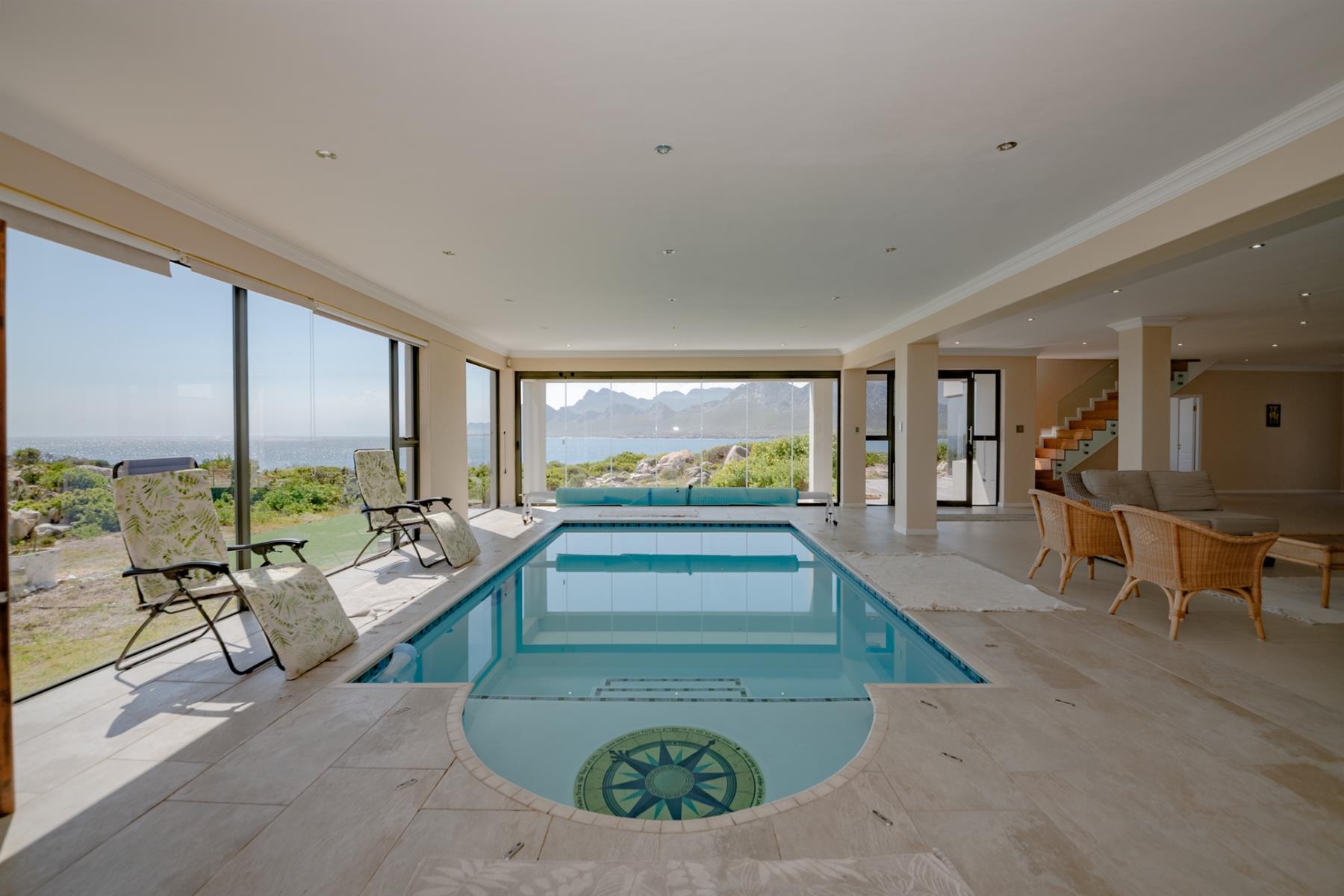 House For Sale in Pringle Bay