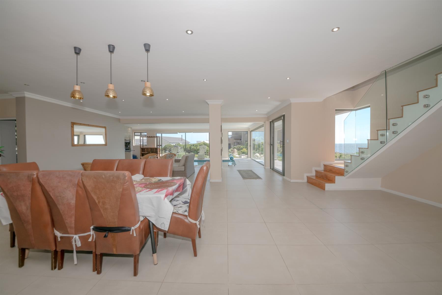 House For Sale in Pringle Bay