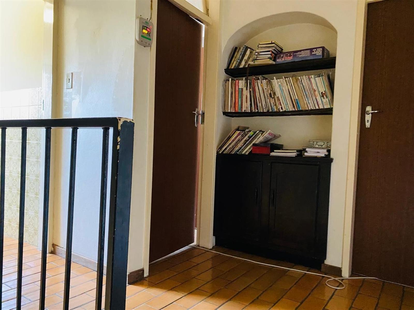 Duplex For Sale in Windsor West, Windsor, Randburg
