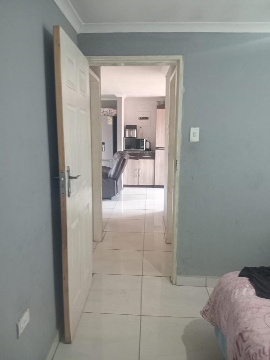 House For Sale in Vosloorus ext8, Alberton