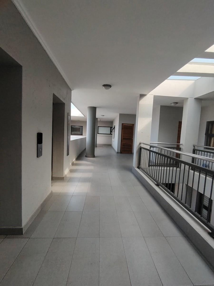BEAUTIFUL APARTMENT for Sale in Umhlanga Ridge, Umhlanga, KwaZulu Natal