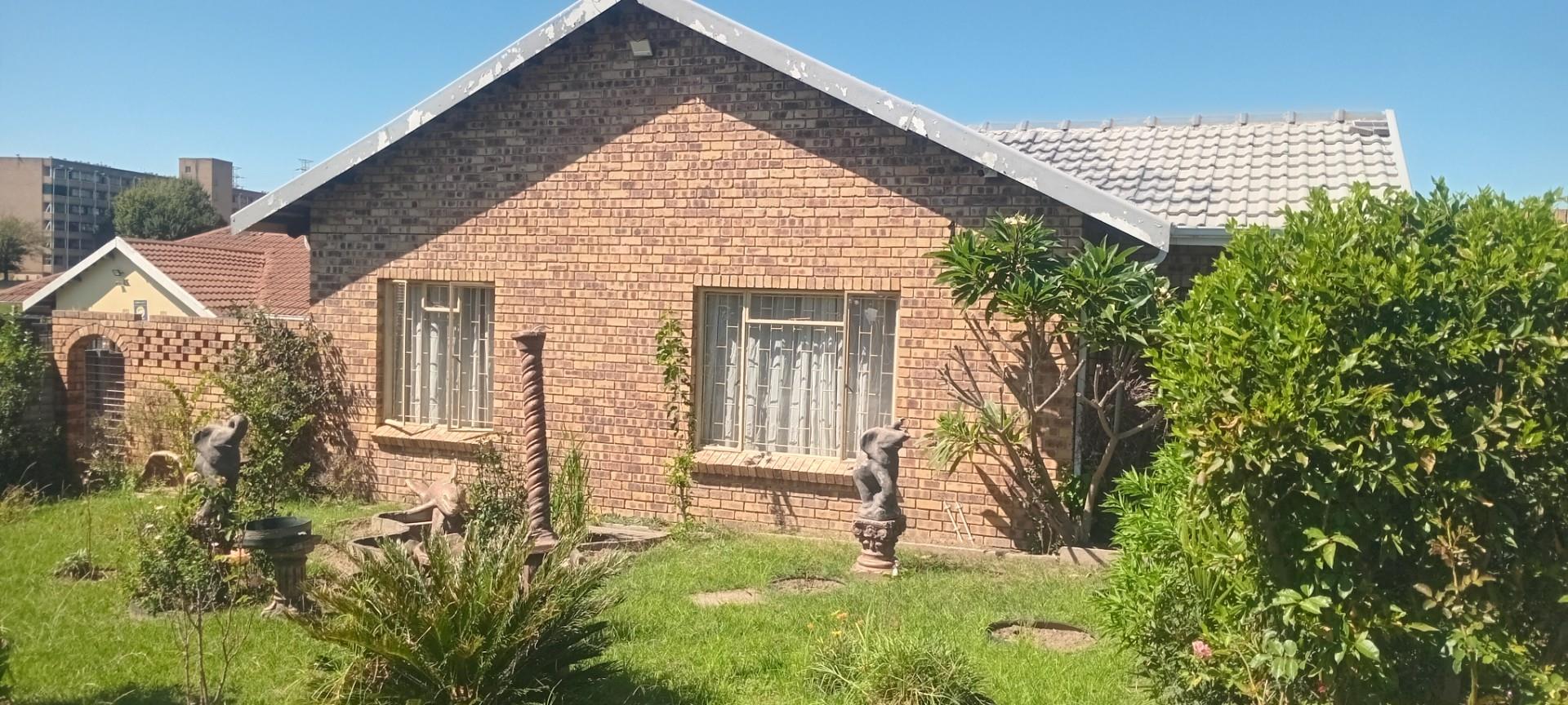 House To Rent in Pioneer Park, Newcastle, KwaZulu Natal