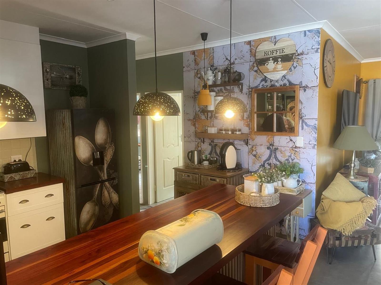 Complex For Sale in Die Hoewes, Centurion