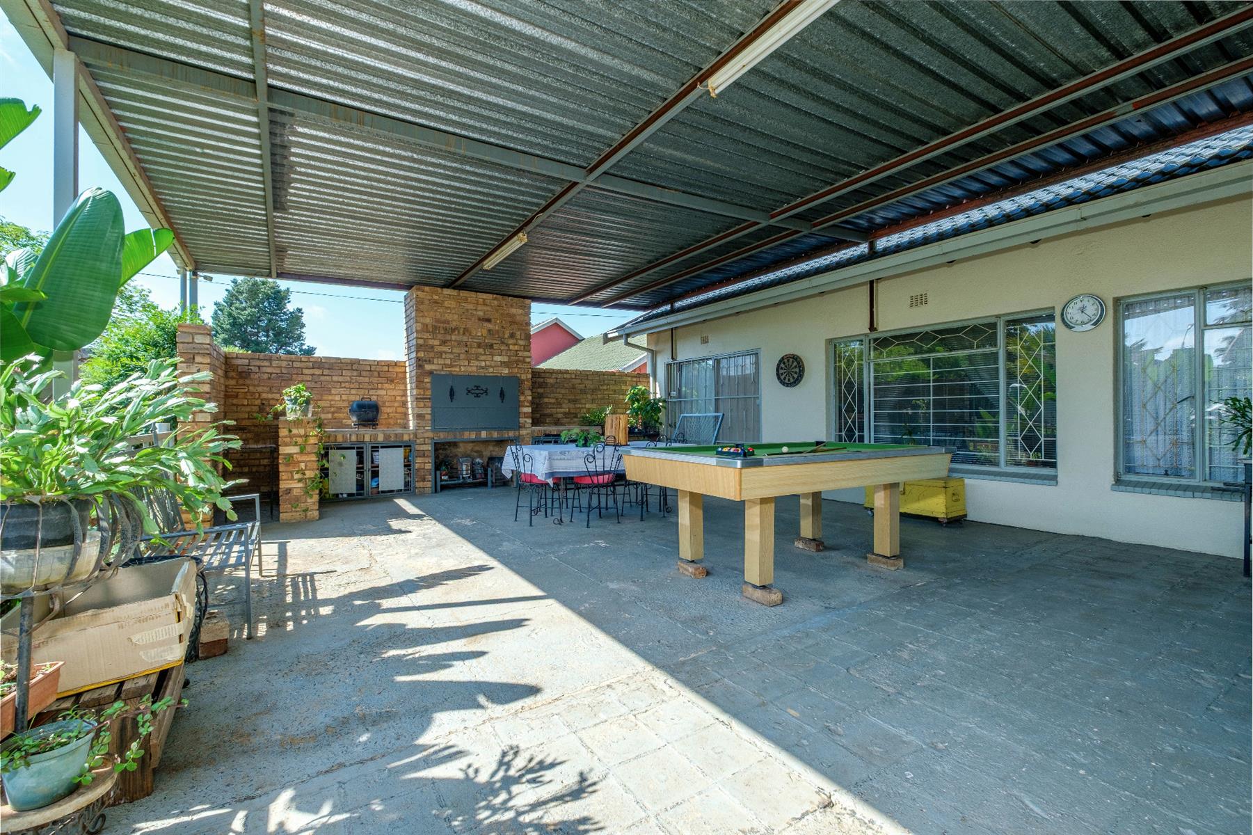 House for sale in Witpoortjie, Roodepoort, 335 m²