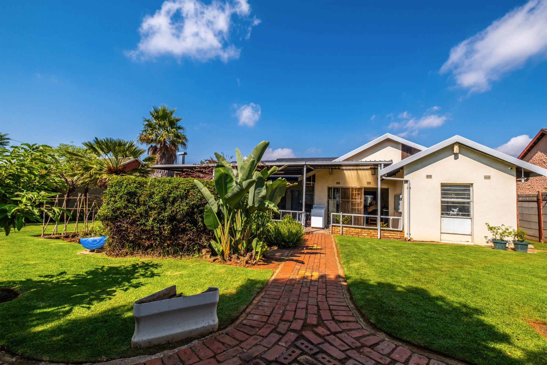 House for sale in Witpoortjie, Roodepoort, 335 m²