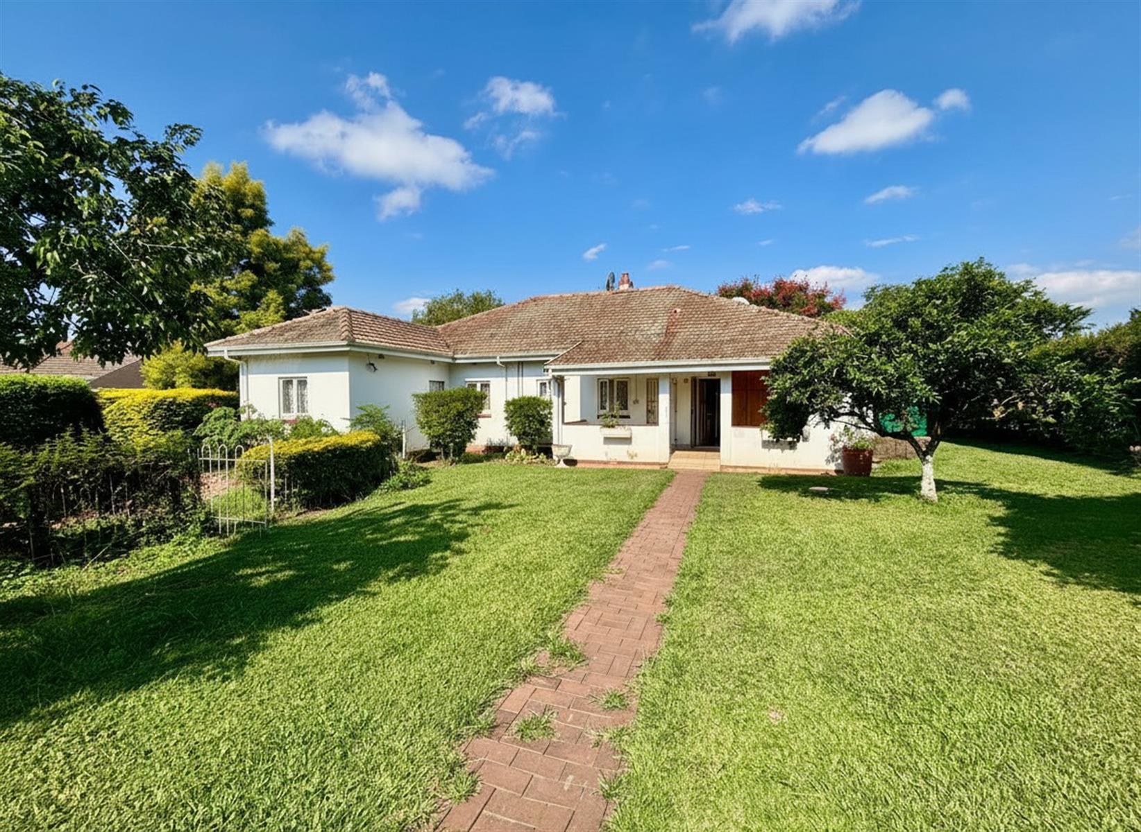 Prime Scottsville Invest. Opportunity - 400m to UKZN - High-Demand Student Accom - Expansion Ready