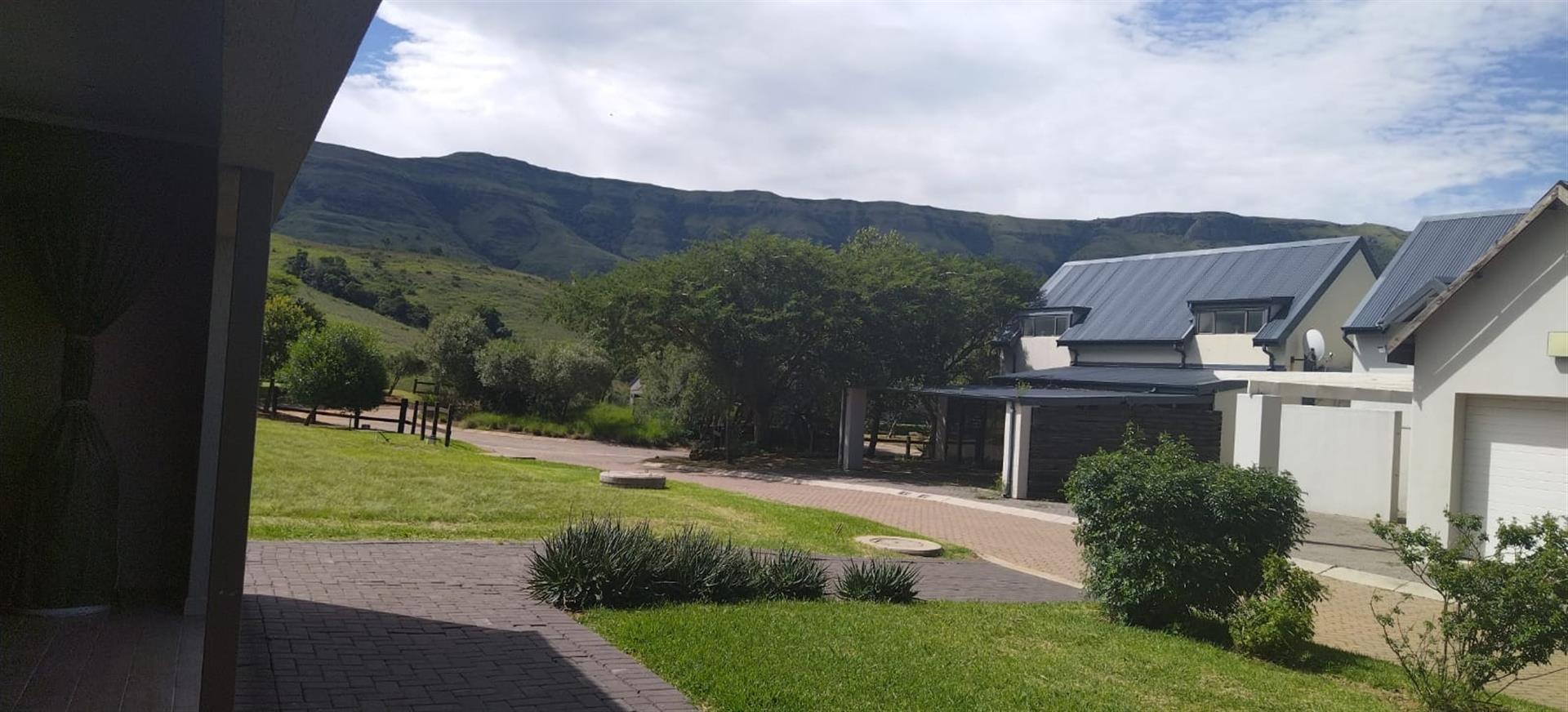 House For Sale in Vulintaba Country Estate, Newcastle, KwaZulu Natal