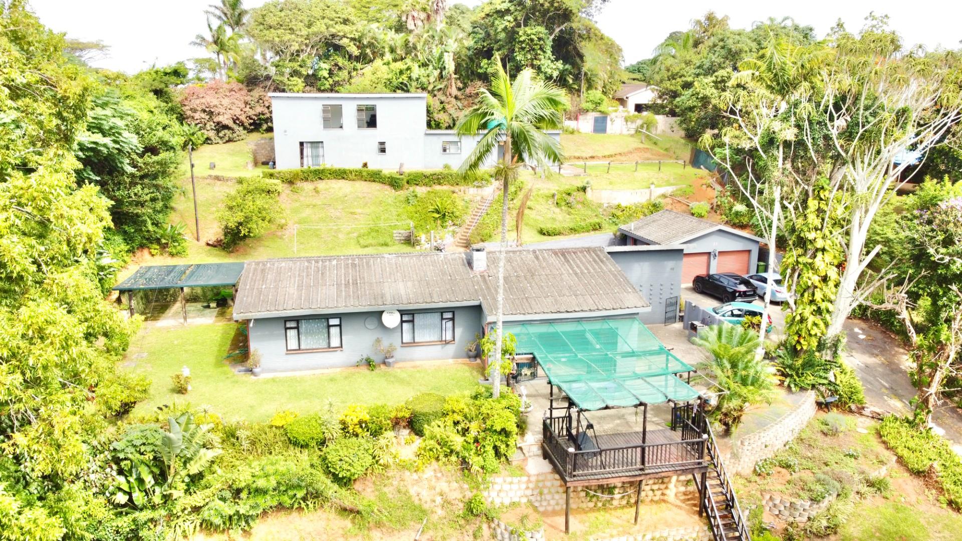 Dual Living Opportunity in Leafy Umtentweni