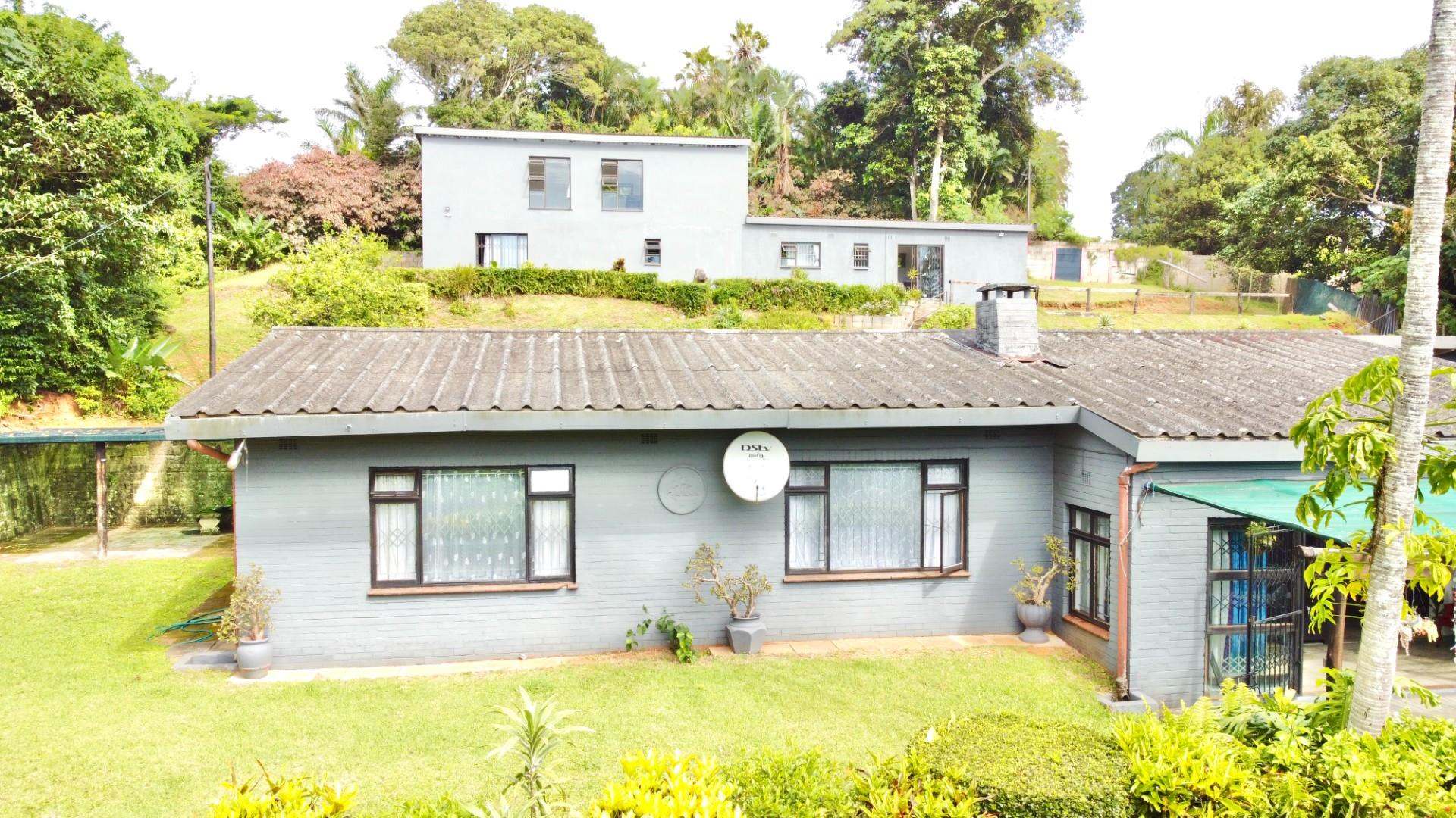 Dual Living Opportunity in Leafy Umtentweni