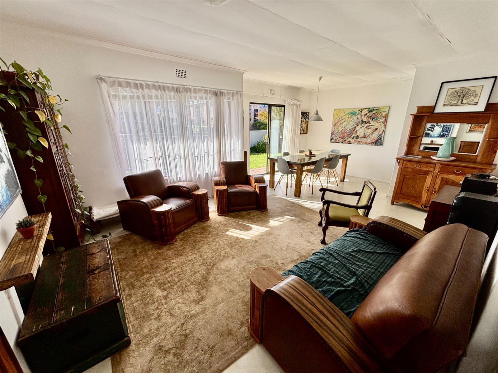 3 BEDROOM HOUSE WITH SEPARATE 1 BEDROOM FLATLET | KLEIN BERLYN