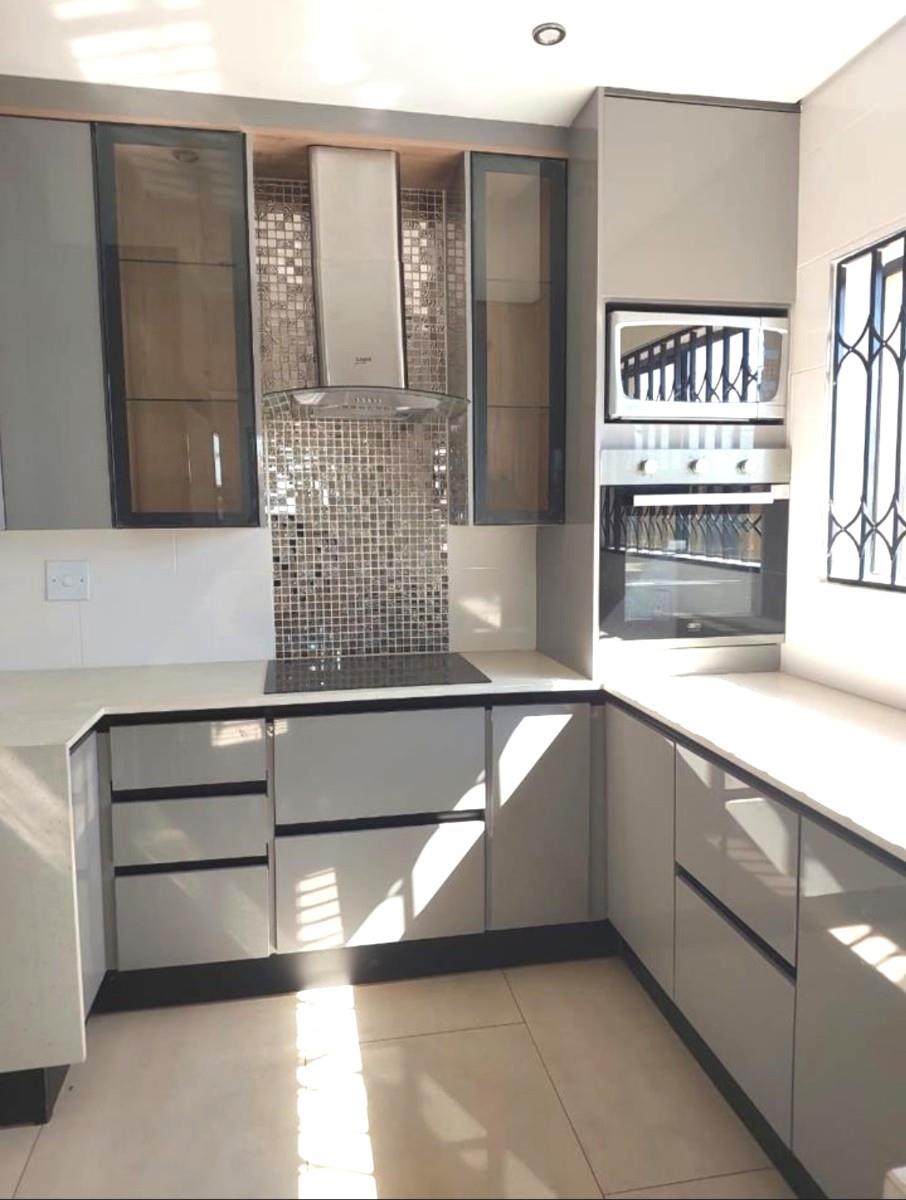 4 Bedroom House For Sale At Aerorand