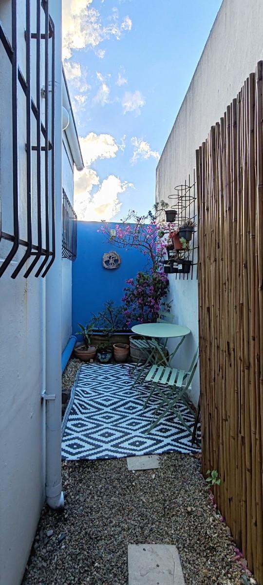 Charming 2-bedroom home in Observatory, Cape Town