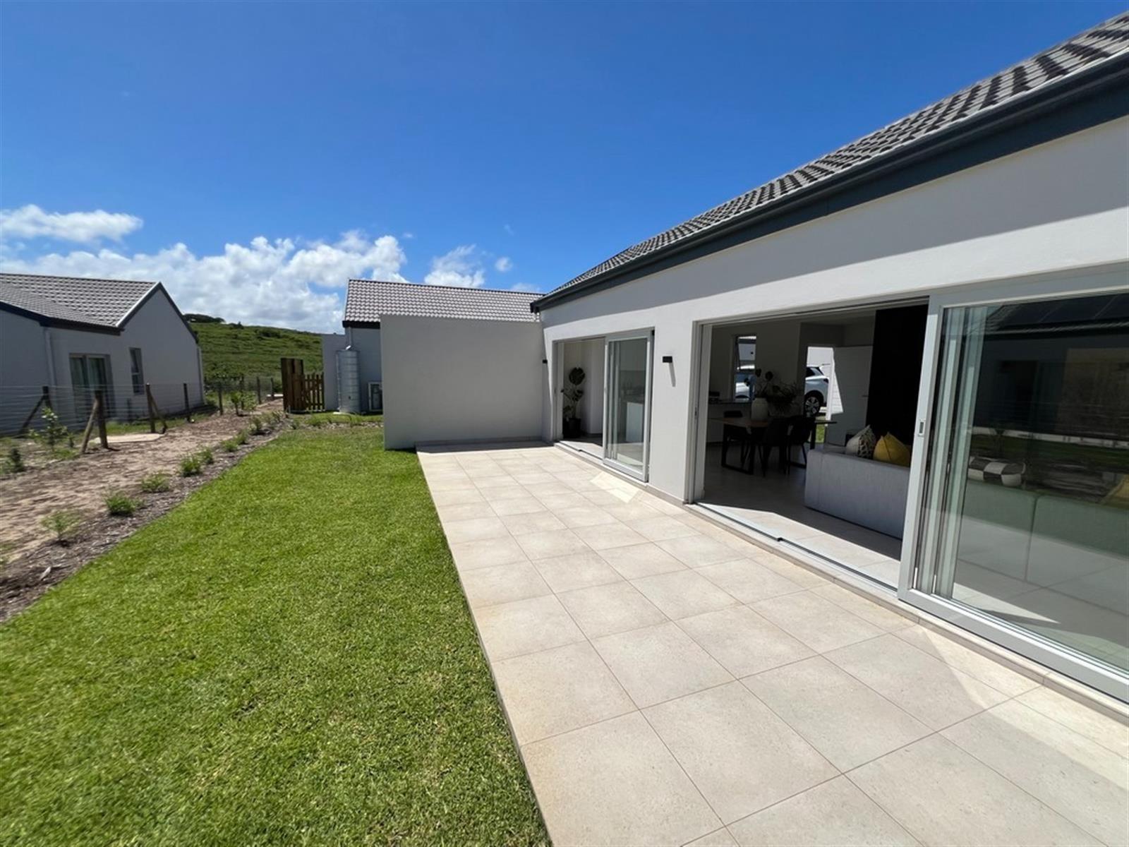 Modern 2-Bedroom Home in Lalela Estate -    NO TRANSFER DUTY